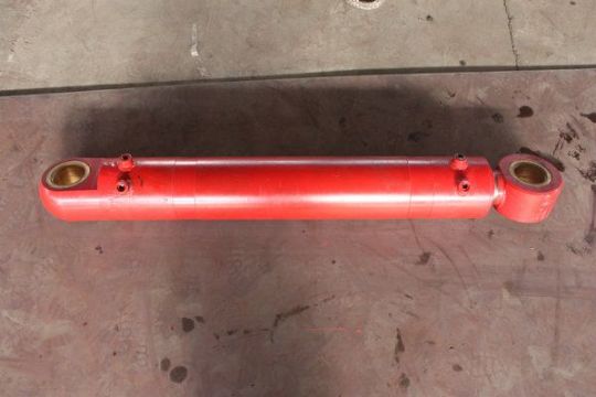 點擊查看詳細信息<br>標題：220截割頭回轉(zhuǎn)油缸 閱讀次數(shù)：1951