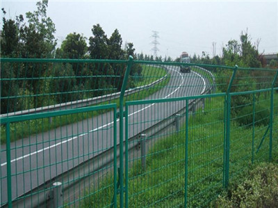 公路護(hù)欄網(wǎng) 公路護(hù)欄網(wǎng)